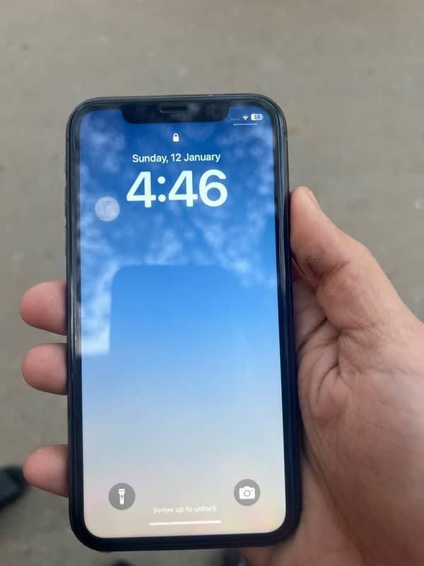 iphone 11 64 gb 10/10 non pta jv 99% bettery 03457714152 1