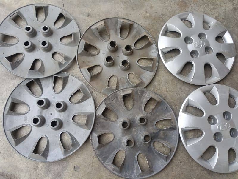 Hyundai santro original wheel cup 2