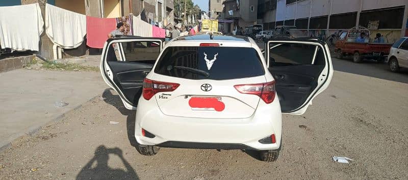 Toyota Vitz 2018 1