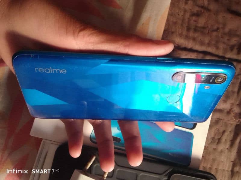 realme 5 4