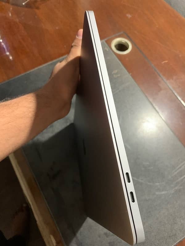 MacBook Pro 2019 2