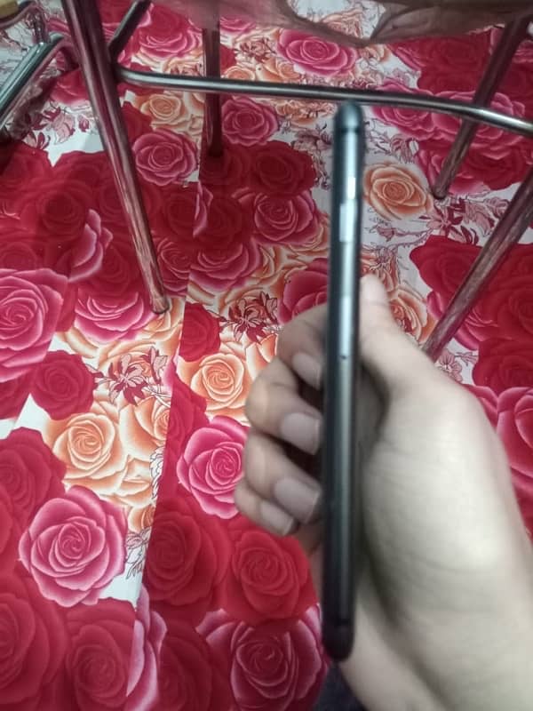 iphone 864 gb PTA Proved all ok battry health sarvies  no repair 2