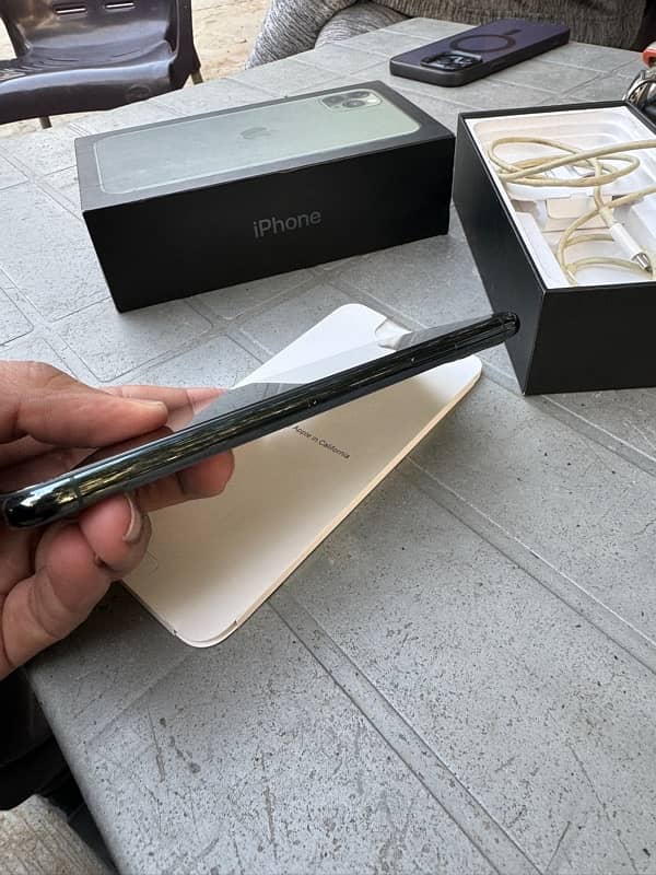 iPhone 11 Pro Max 64GB 3