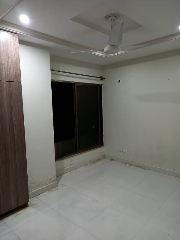 3 Bedroom Unfurnished Apartment Available For Rent in E/11/4 5