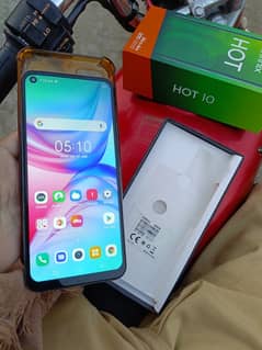 infinix hot 10 with box 4/64 all ok hai condition 10/10 03157771357