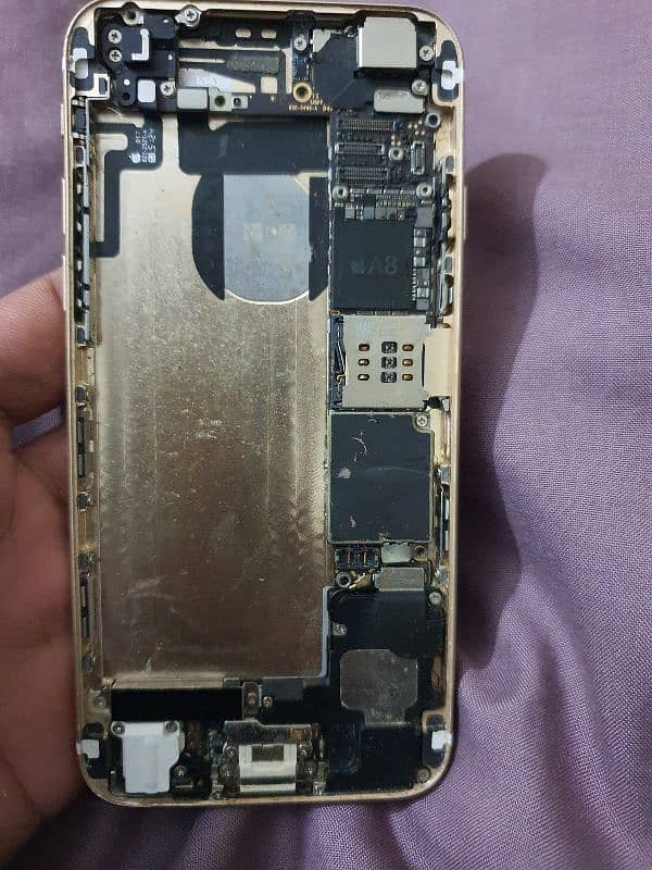 iphone 6 display ic issue For parts only 4