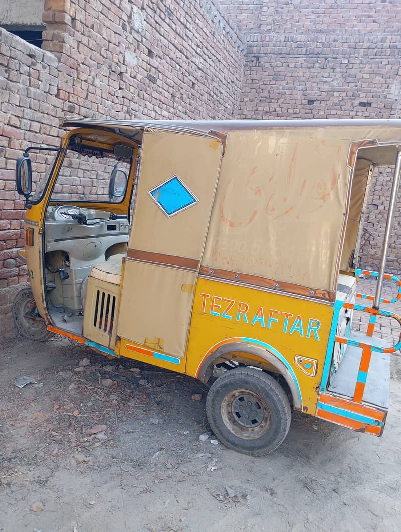 CNG Rikshaw For sale 4