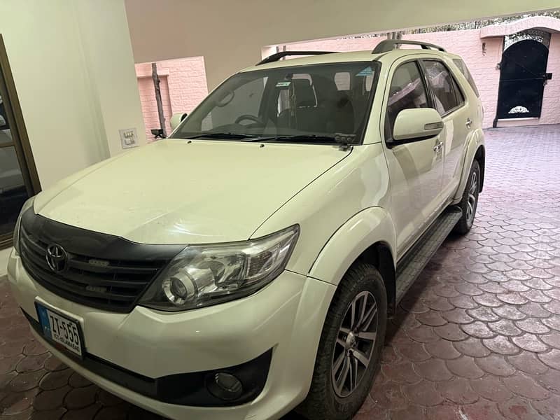 Toyota Fortuner 2014 3