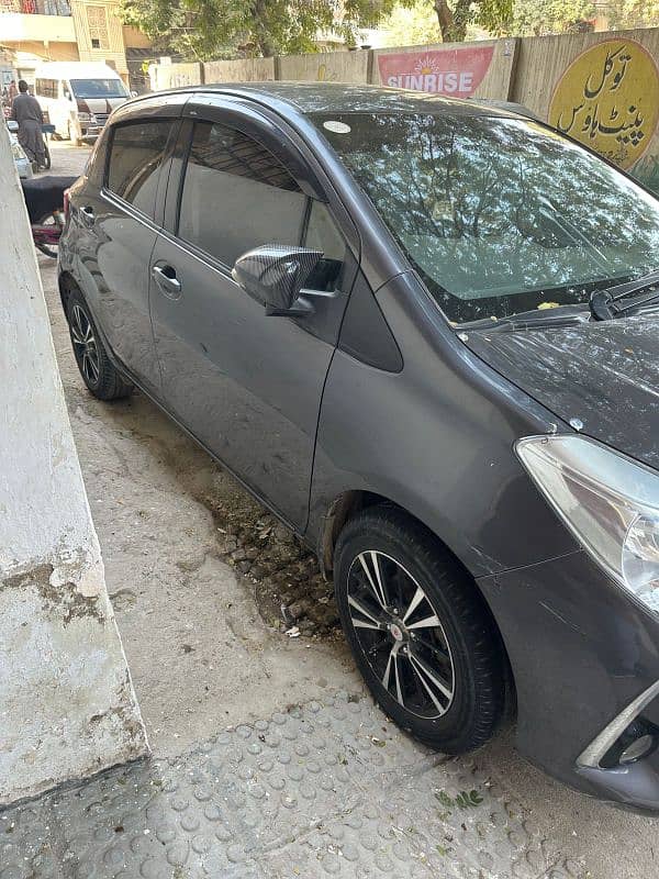 Toyota Vitz 2017 4