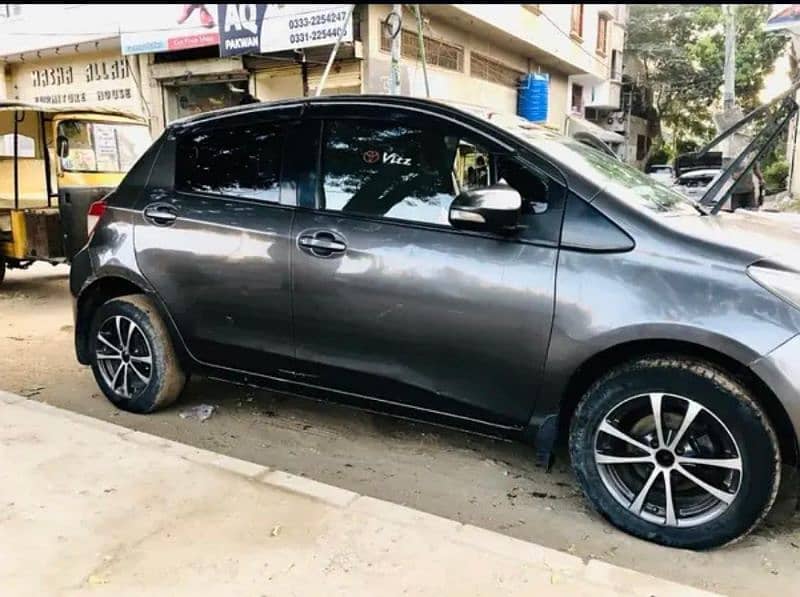 Toyota Vitz 2012 1