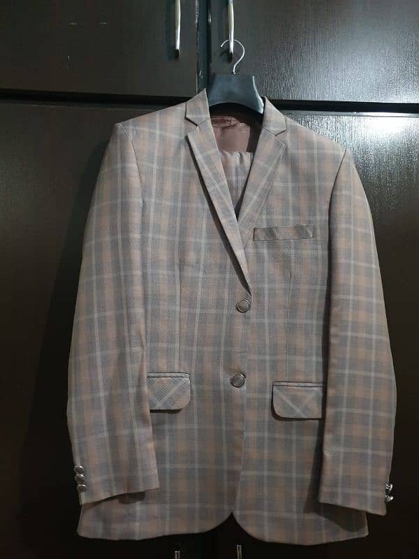 3 piece suits in Good Condition 4