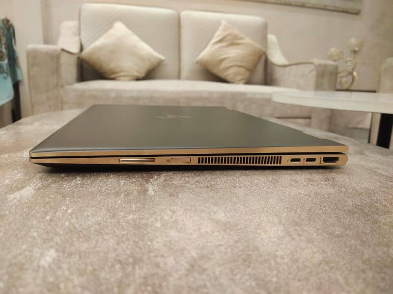 HP spectre x360 core i7 8th Generation/Touch laptop/4k Display 2