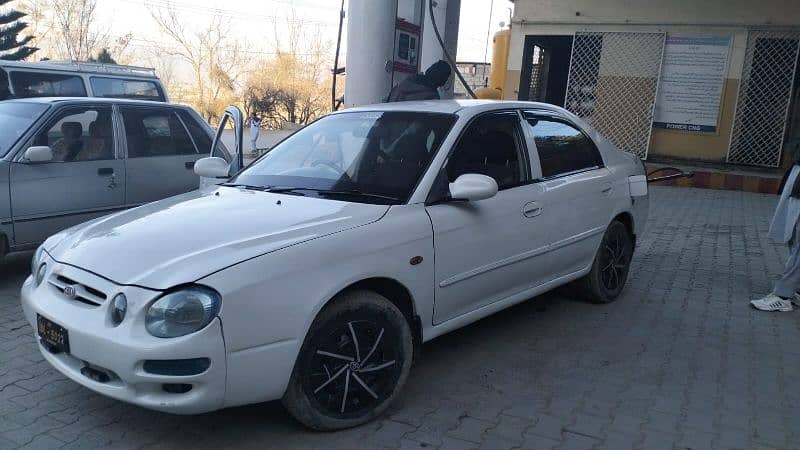 KIA Spectra 2002 1