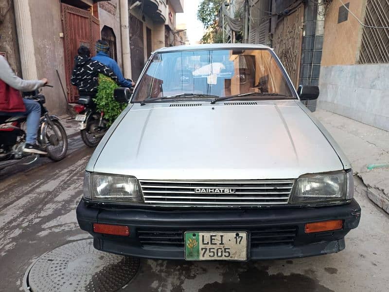 Daihatsu charade 1986 6