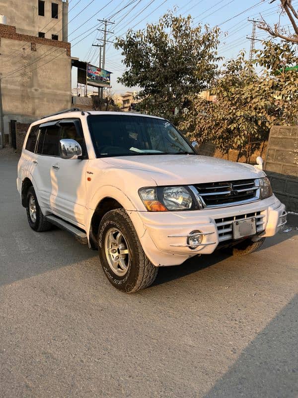 Mitsubishi Pajero 3