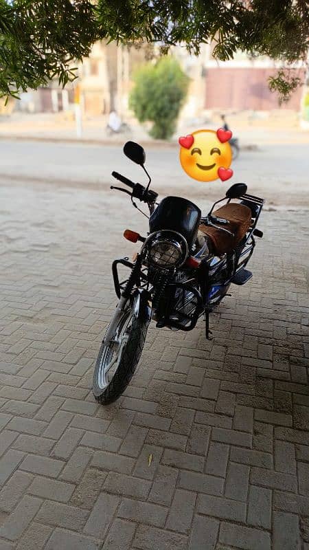 Suzuki GS 150 2016 3