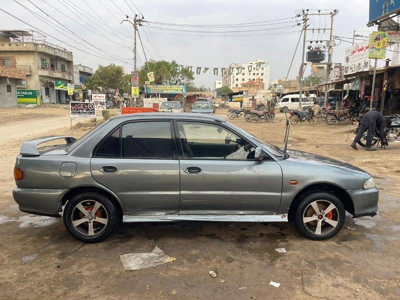 Mitsubishi Lancer Evolution 1994 3