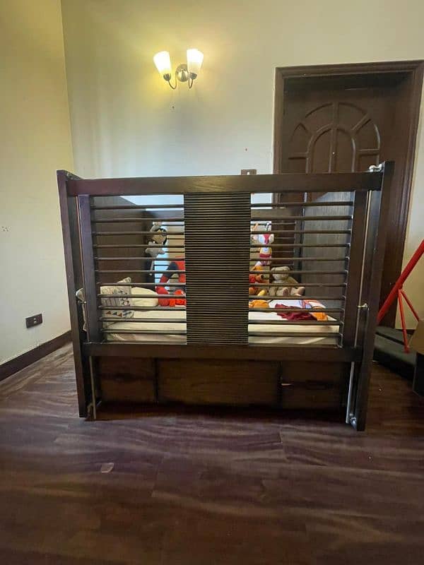 Heavy Duty Baby Cot Wooden with 5 Drawers and matress 0