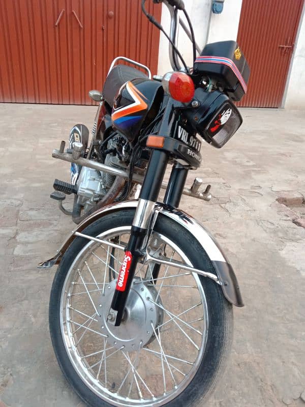 Honda 125 18+19 model  exchange CD 70 ka sath new model ho 6