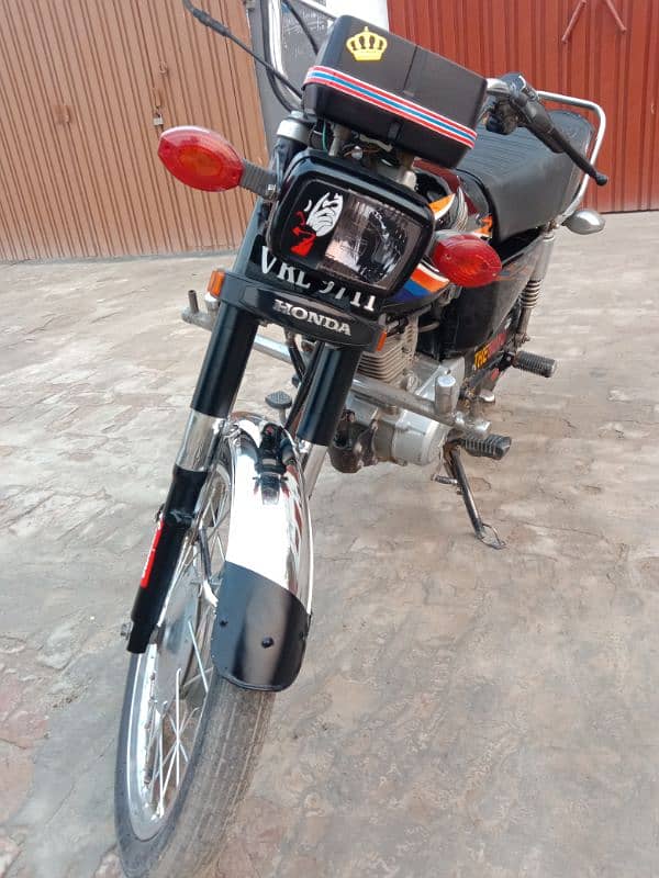 Honda 125 18+19 model  exchange CD 70 ka sath new model ho 7