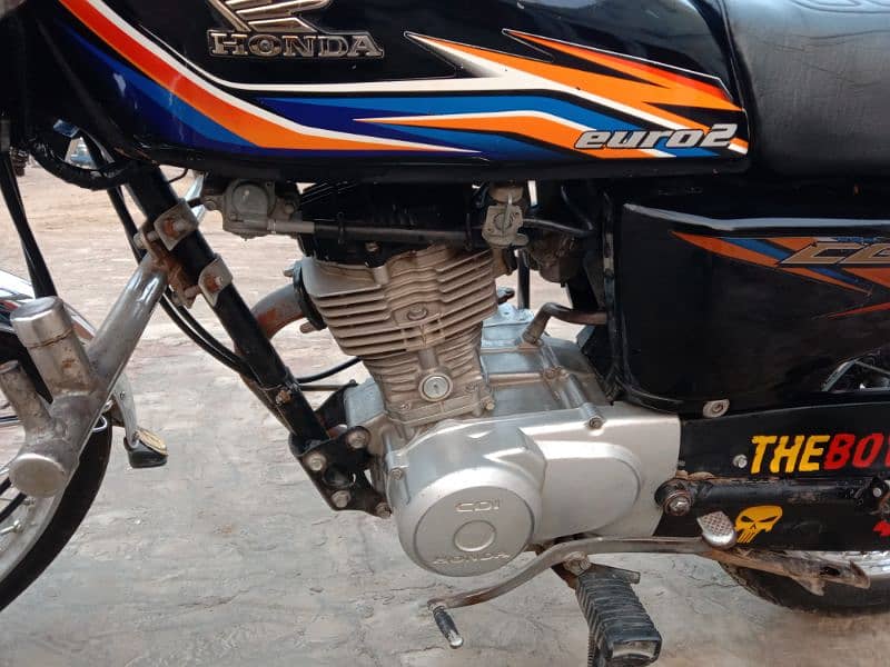 Honda 125 18+19 model  exchange CD 70 ka sath new model ho 14