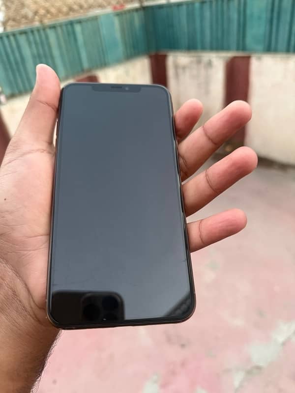 Iphone 11 pro max Pta approved 3