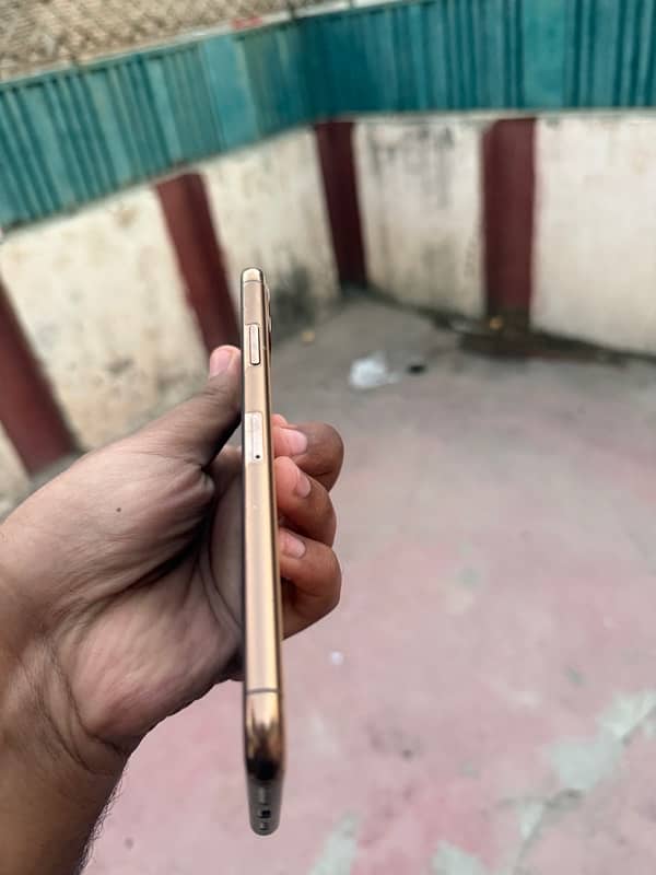 Iphone 11 pro max Pta approved 5