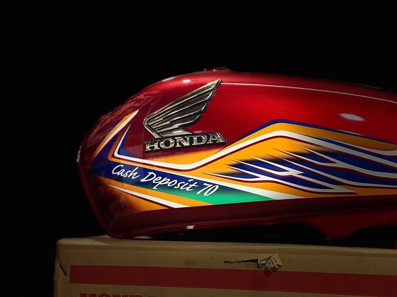 Atlas Honda Genuine Fuel tank set Red 2020 3