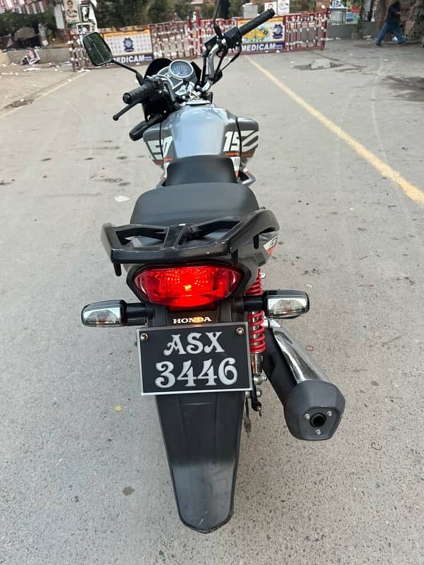 HONDA CB 150F condition 10/10 2