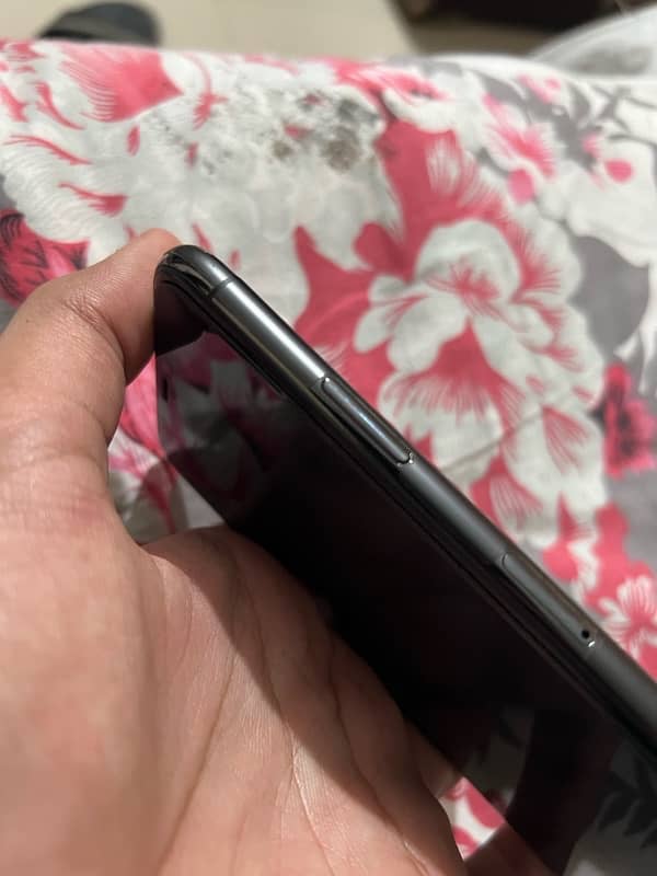 IPhone 11 Pro Max 256gb PTA 2