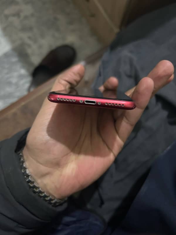 iphone se 2020 64gb jv Back crack 3