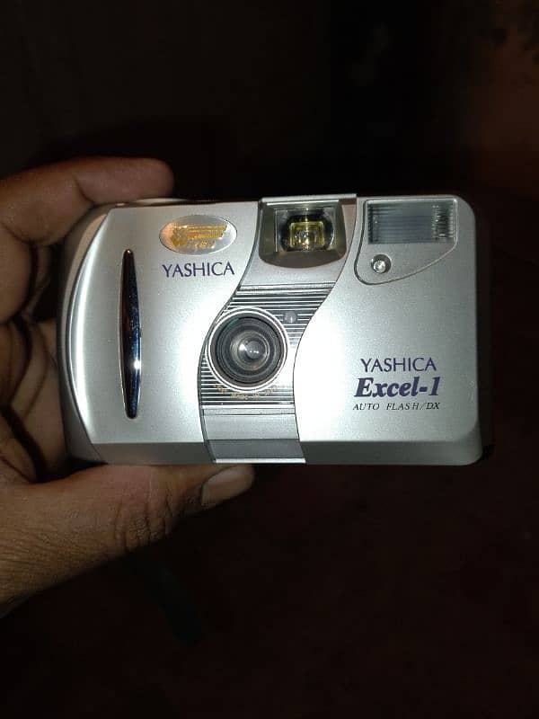 Yashica 0