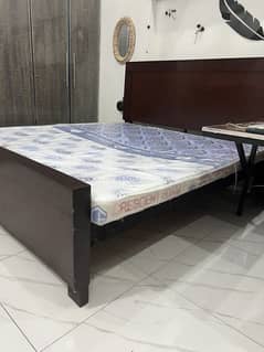 Like New Double bed with mattress 6x6.5ft