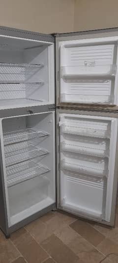 pel refrigerator medium sized