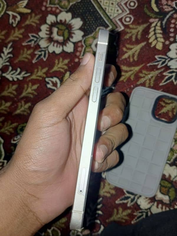 Iphone 12 JV 128 GB White Color 2