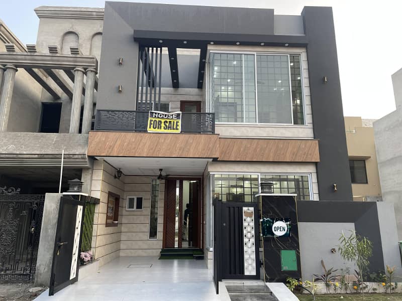 Brand New 5 Marla House For Sale In Jinnah Block Sector E Bahria Town Lahore 0