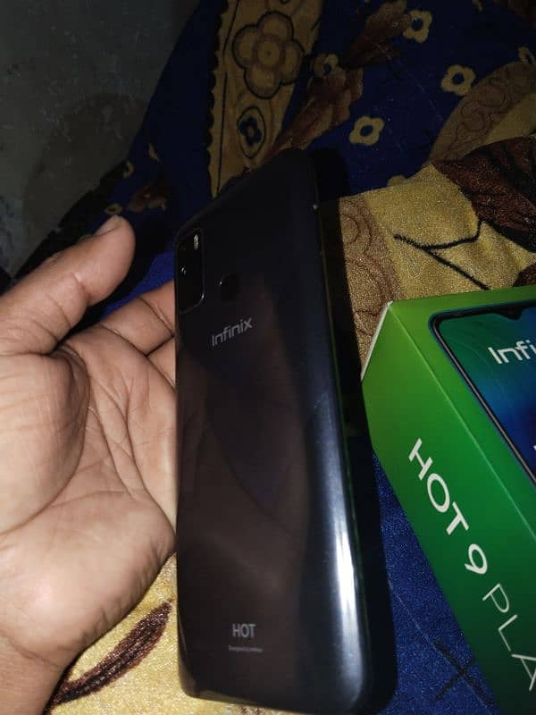 infinix hot 9 play 4 gb or 64 gb box or mobile 03054600035 6