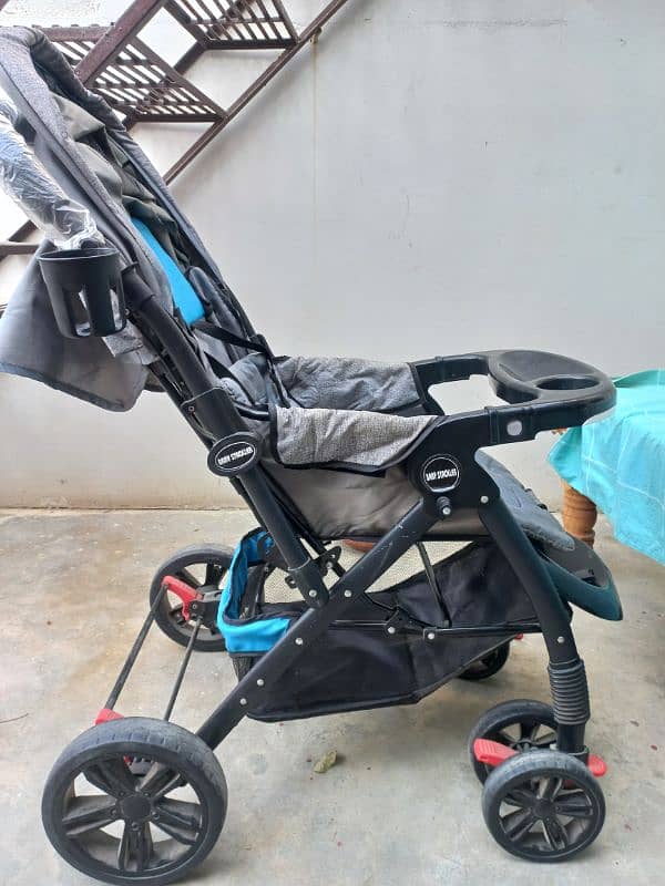 Brightstar Baby Stroller in Excellent Condition 1