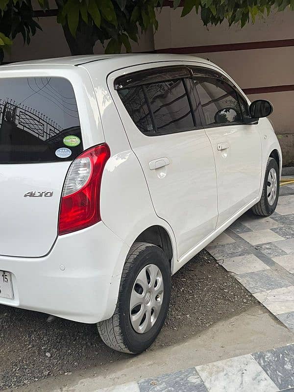 Suzuki Alto 2011 3