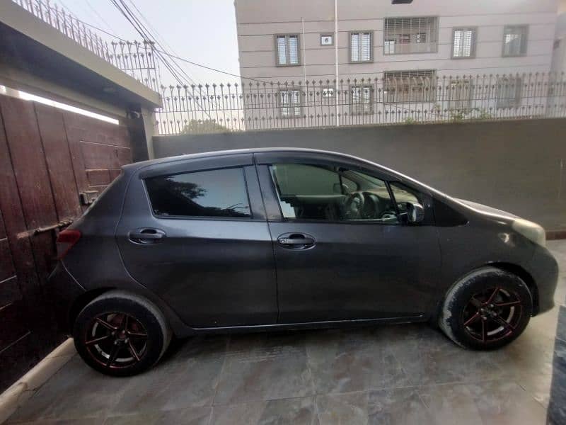 Toyota Vitz 2013 2