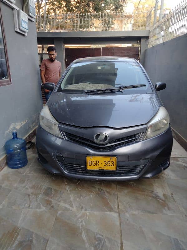 Toyota Vitz 2013 5