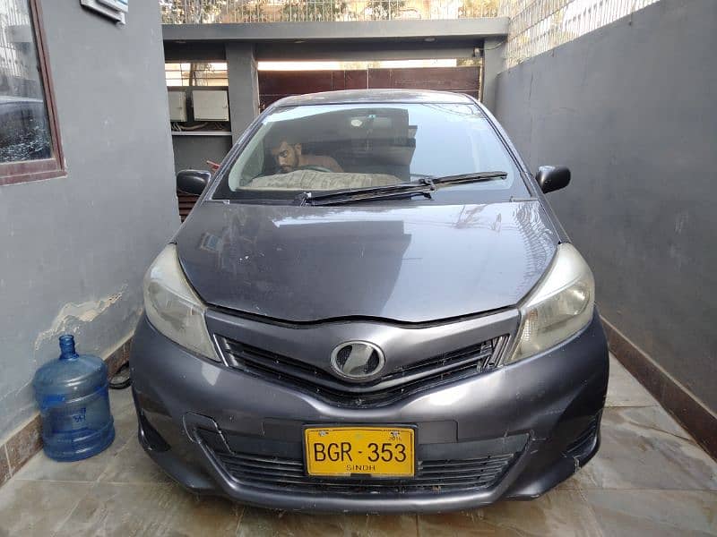 Toyota Vitz 2013 6