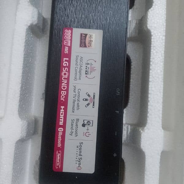 LG SOUNDBAR SJ4 WITH SUBWOOFER 1