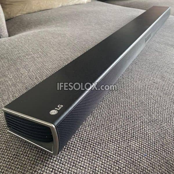 LG SOUNDBAR SJ4 WITH SUBWOOFER 7