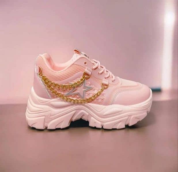 women /girl sneakers 1