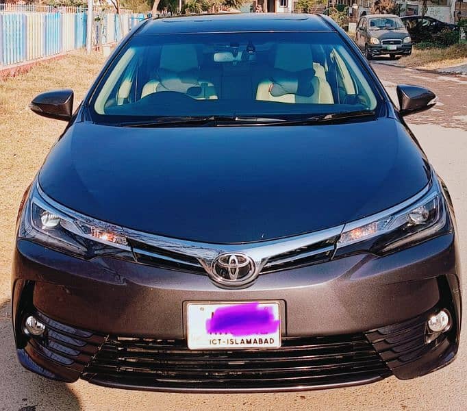 Toyota Altis Grande 2018 1