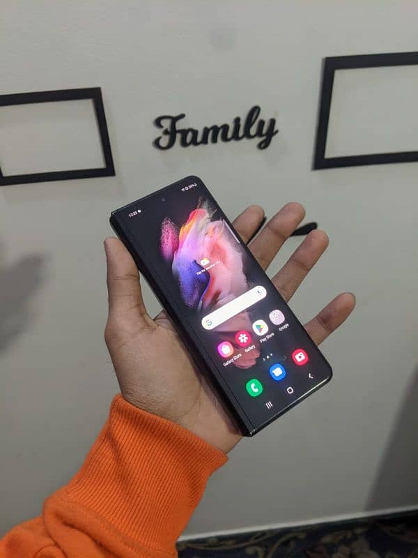 SAMSUNG GALAXY Z FOLD 3 5G ( EXCHANGE POSIBLE) 0