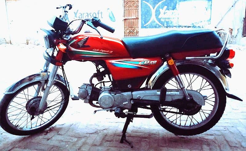 Honda CD 70 2006 Model. . One hand used. just buy and drive. 0