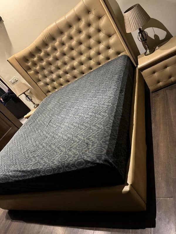 lether king size bed 3