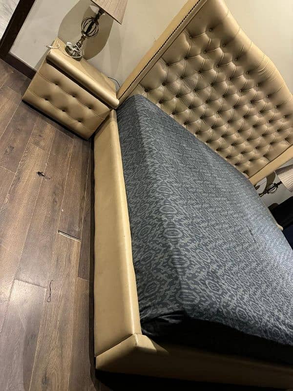 lether king size bed 5